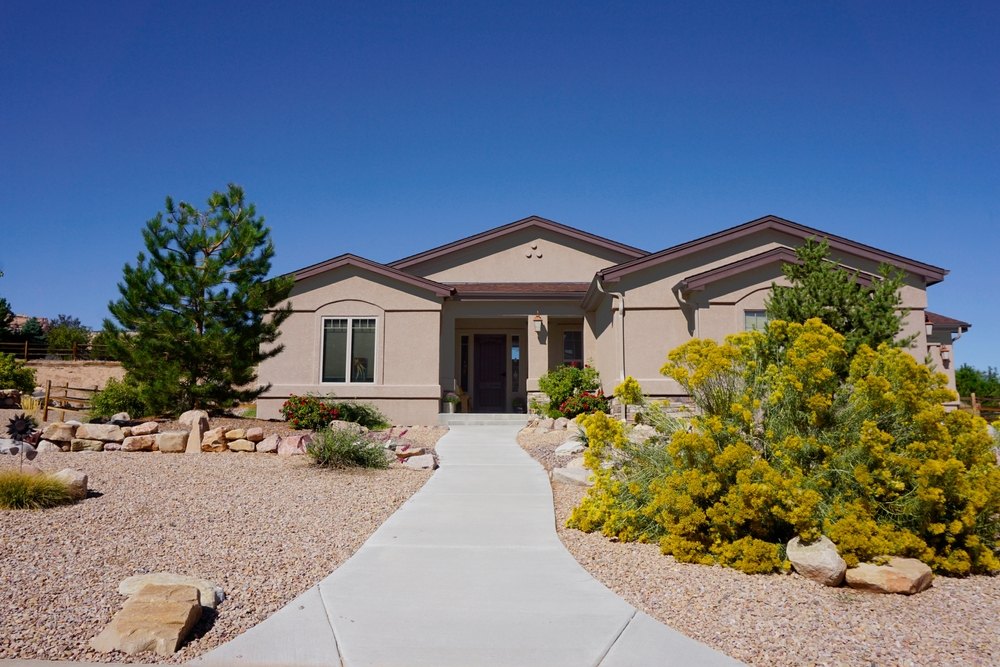 Choosing the Right Replacement Windows for Your Desert Home in Cathedral City